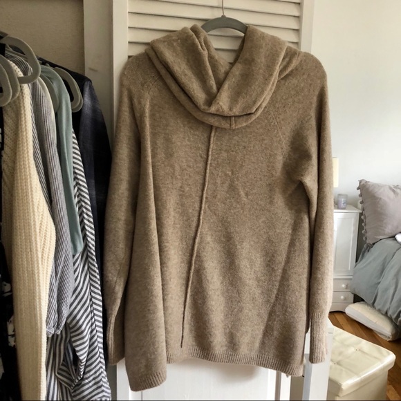 Sweaters - Tope Oversized Sweater